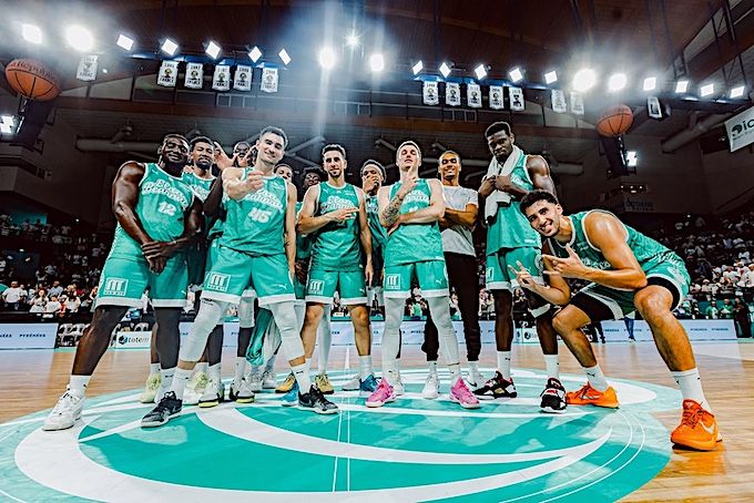 BALLE ORANGE – L’Élan Béarnais vers la finale et la montée ?